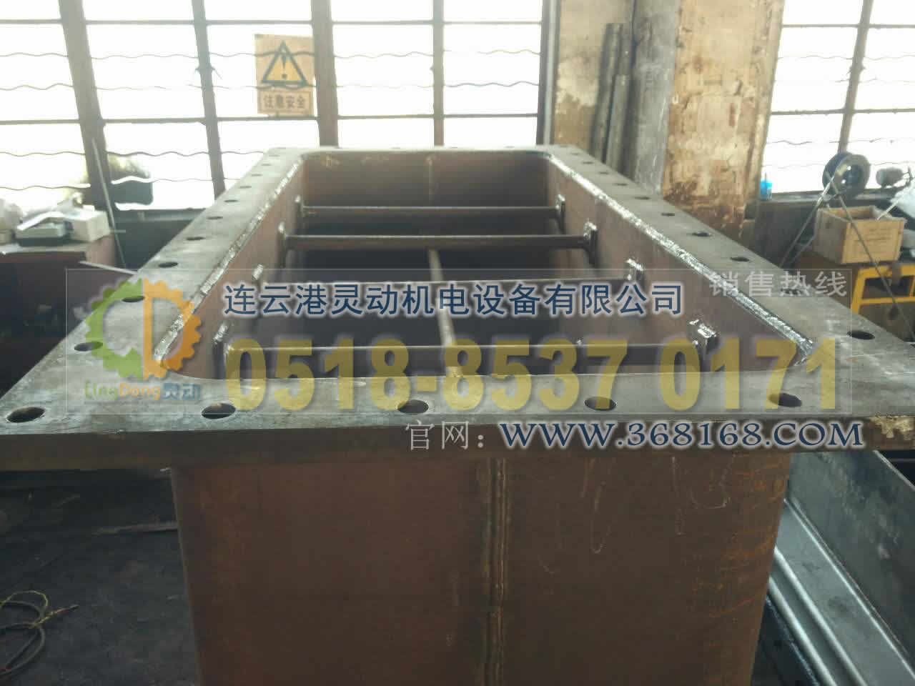 凝汽器波紋補(bǔ)償器也稱補(bǔ)償器、波紋補(bǔ)償器、膨脹節(jié)、伸縮器（伸縮節(jié)）生產(chǎn)廠家